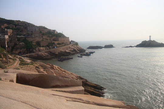 東極島