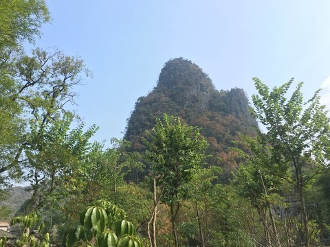 山峰