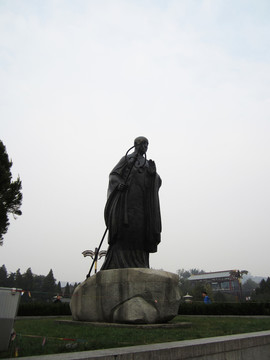 僧人雕塑