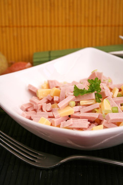 香腸沙拉