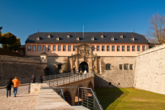 citadelle petersberg