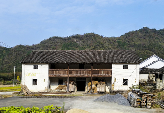 老隊(duì)屋