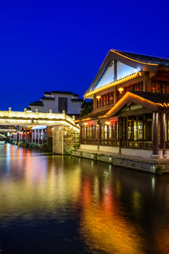 水街夜色