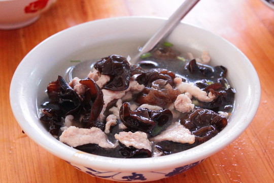木耳肉片湯