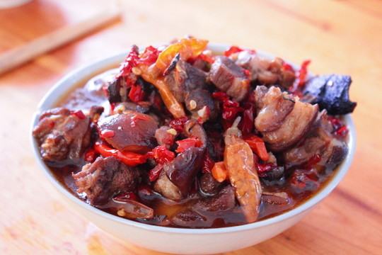 辣椒炒狗肉 永新狗肉