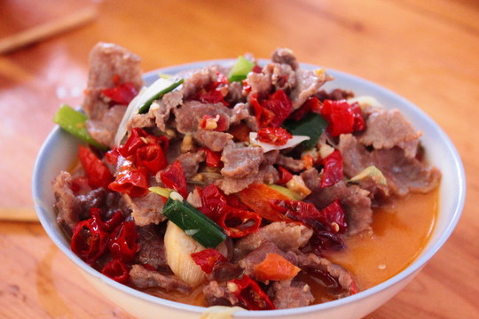 蒜香辣炒牛肉 辣椒干燒牛肉
