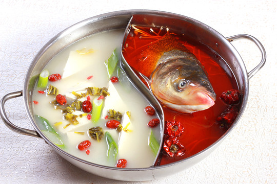 雪菜老豆腐魚頭火鍋