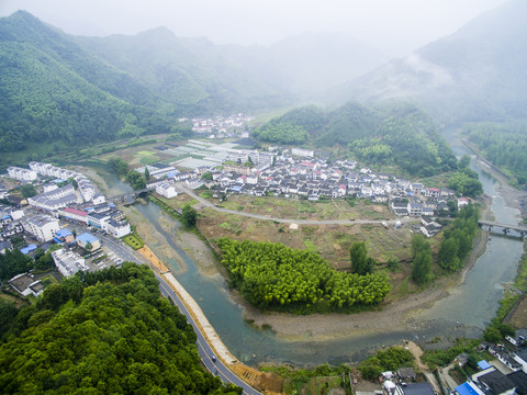 秋浦河