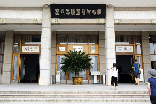 秦兵馬俑一號坑大廳