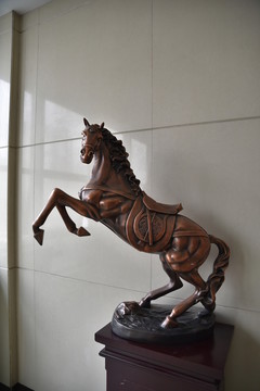 銅奔馬