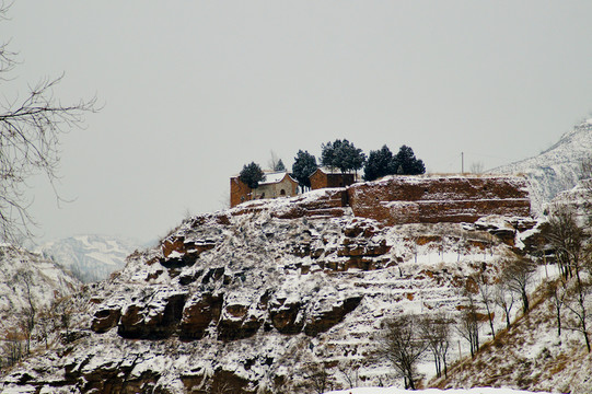 雪后村廟