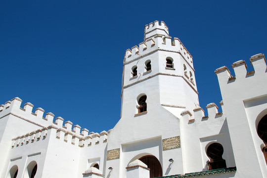 colegio cervantes塔