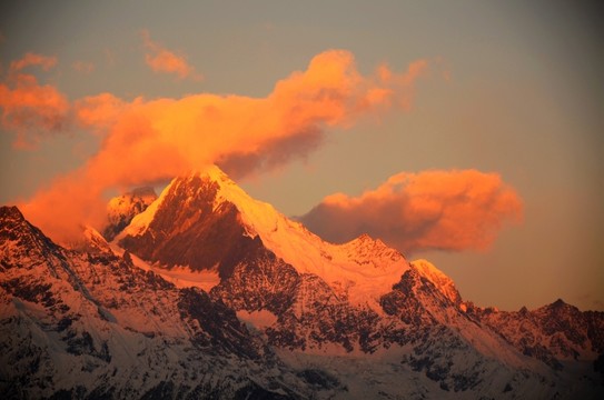 梅里雪山