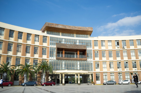 學校辦公樓