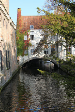 bridgehouse