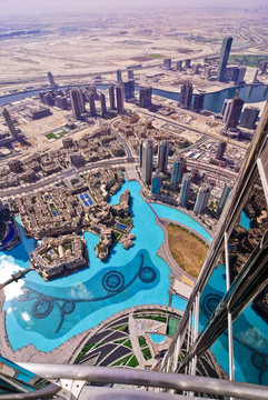從迪拜的burj khalifa視圖