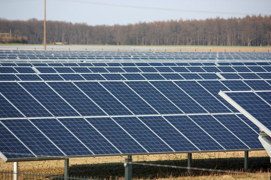 太陽(yáng)能發(fā)電廠