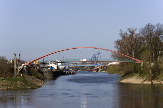 新的elbbrücke6