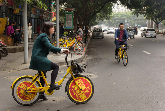 成都街頭的共享單車