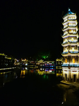 湖南 鳳凰古城 水上建筑 夜景