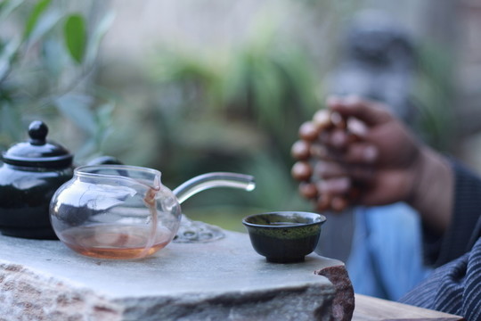 冰磧巖喝茶