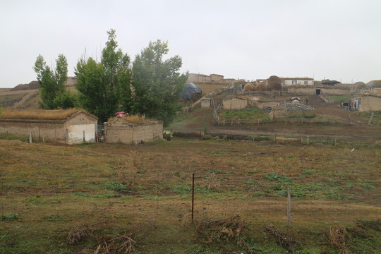 小山村