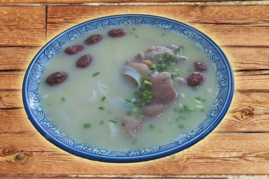 黃豆蹄花湯