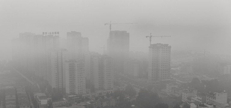 城市鳥瞰圖 晨霧中的城市