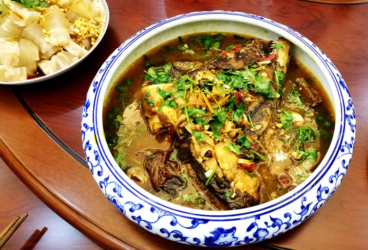 燉魚頭