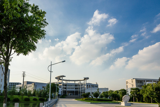大學(xué)圖書館