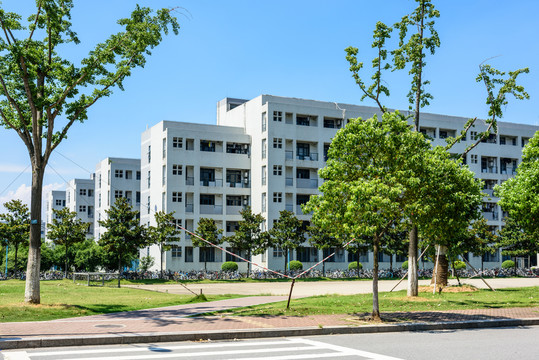 學(xué)院宿舍樓