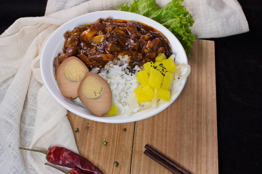 蓋飯 快餐 鹵肉飯