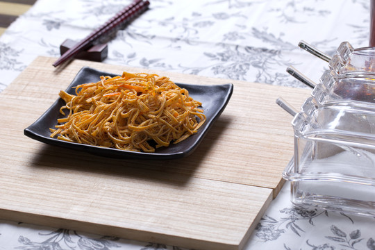拌豆腐皮 豆腐絲 涼菜