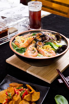 海鮮 面條 拉面 美食 美味