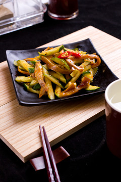 黃瓜豬耳 涼菜 豬耳 美食