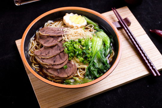 面 牛肉面 美食 面條 拉面