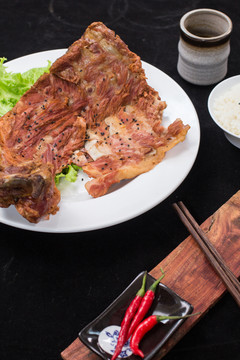 烤 肉 飯 排骨 燒烤 豬肉