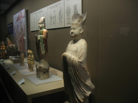 唐俑