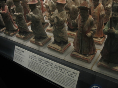 彩繪陶甬