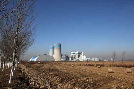 建設(shè)中的沈東熱電廠