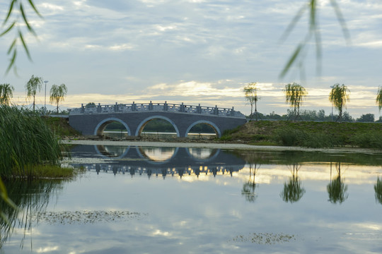 三孔橋
