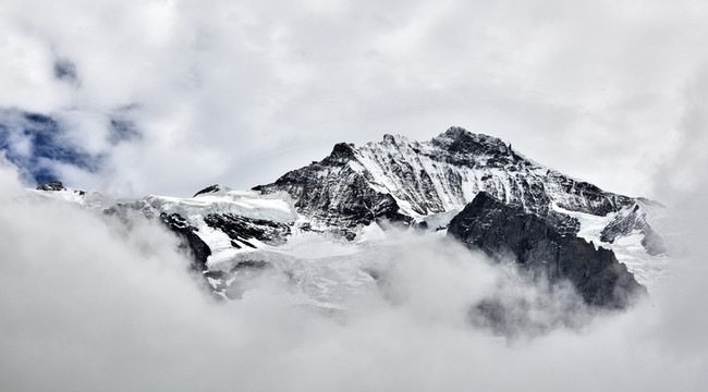 云中冰山