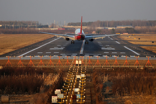 上海航空 飛機 降落