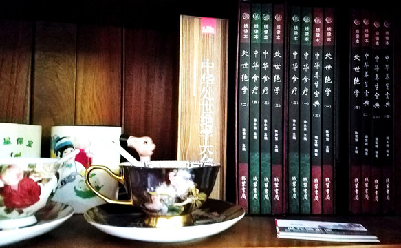書架
