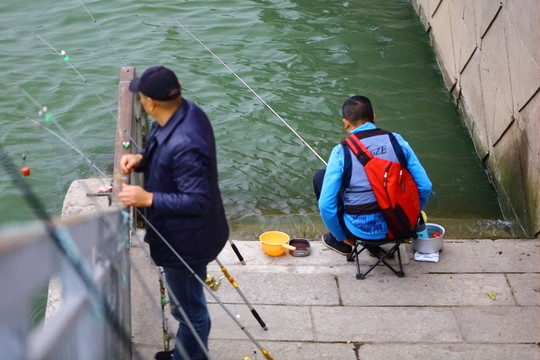 釣魚