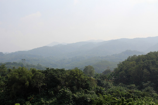 遠(yuǎn)山