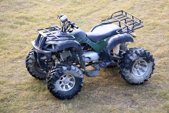 山地四輪車(chē)