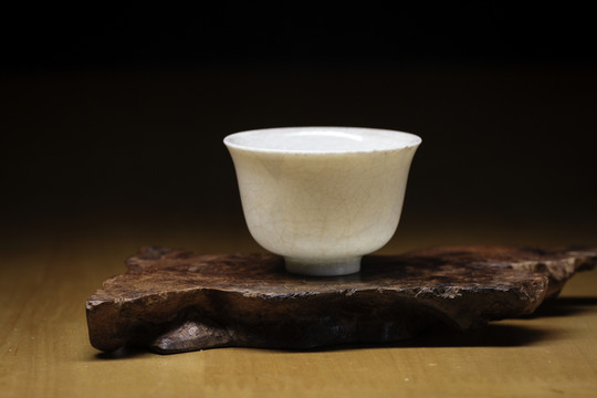 茶道用具裂紋釉壓手杯