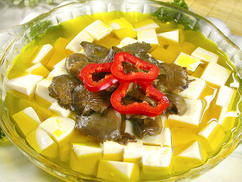 松樹蕈燒豆腐