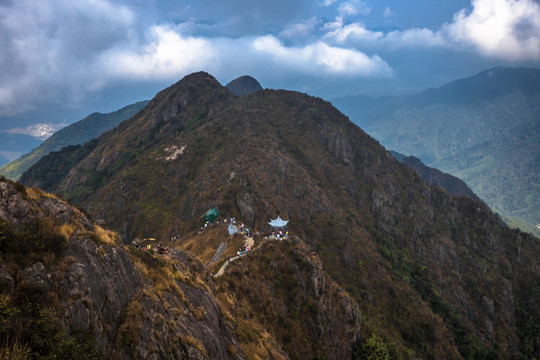 金子山